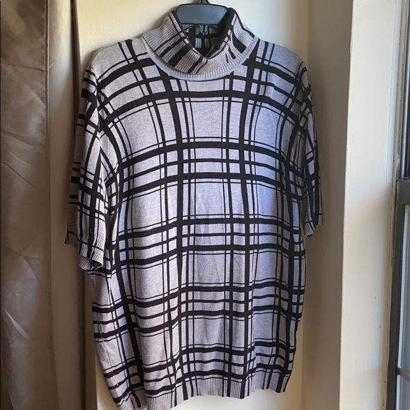 Lane Bryant Tops - black/gray Short sleeve Knit blouse